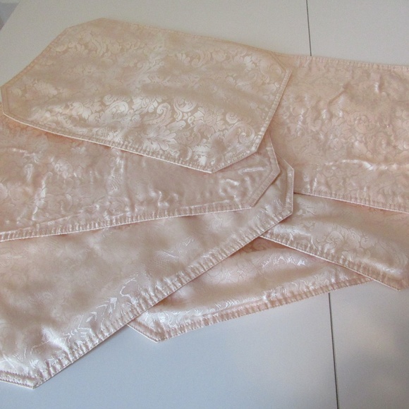 Set 6 Pale Peach Placemats - Picture 5 of 5